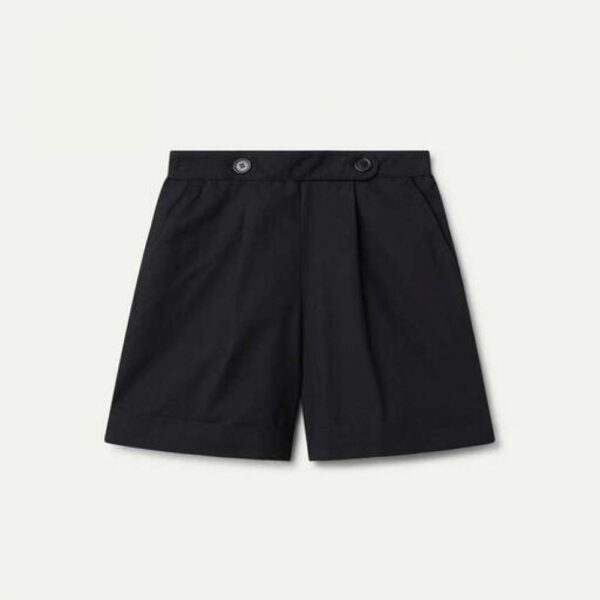 Short noir