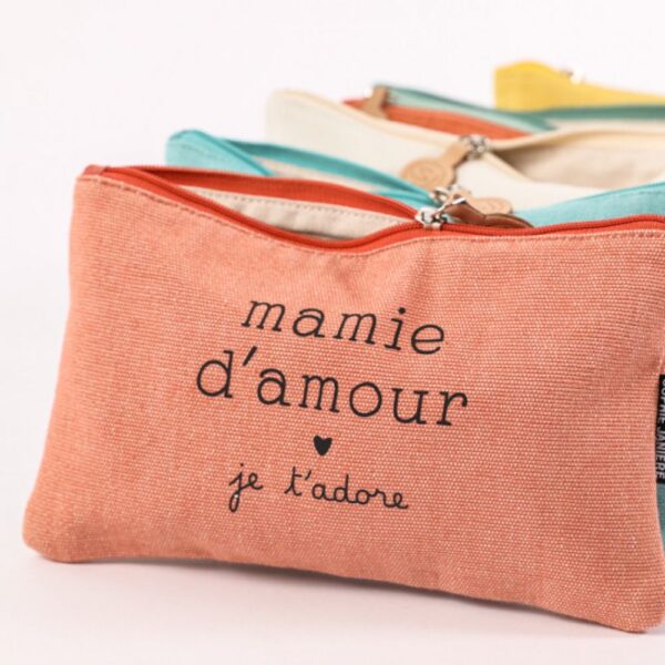TROUSSE PLATE 25X15.5CM TISSU "Mamie d'amour...."