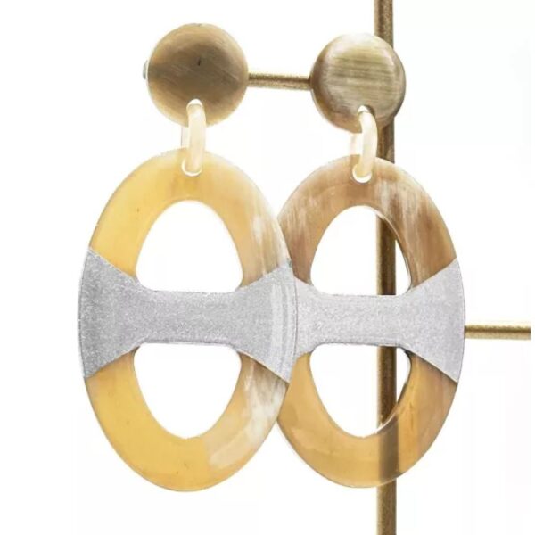 Boucles d'oreilles ovales en corne - Feuilles d'argent