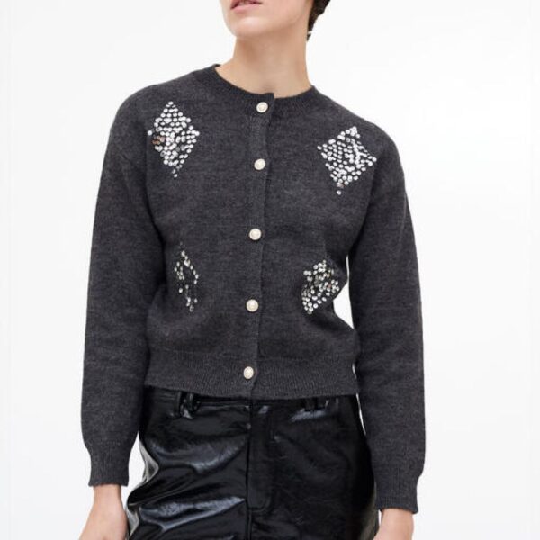 Cardigan en maille grise avec détails en paillettes