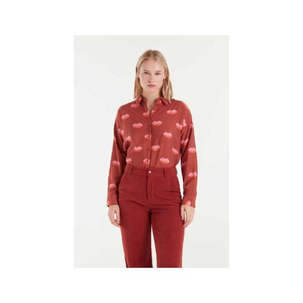 Chemise en crêpe léger imprimé lèvres