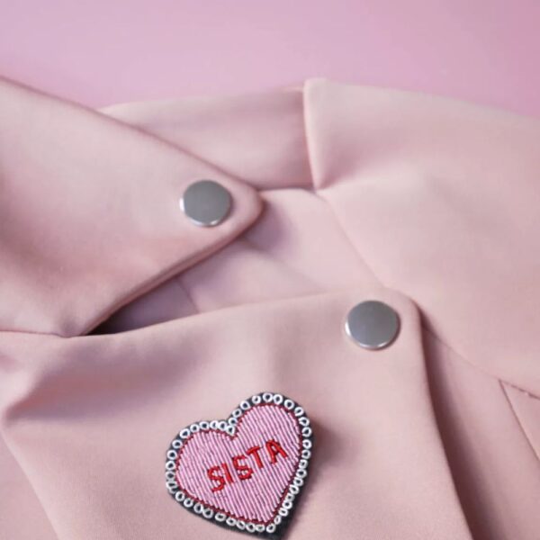 Broche Sista - broderie fait main cannetille